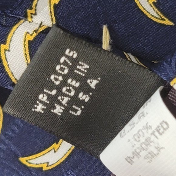 NFL San Diego Los Angeles Chargers Helmet Necktie 1996 100% Silk Made In USA - Picture 4 of 4